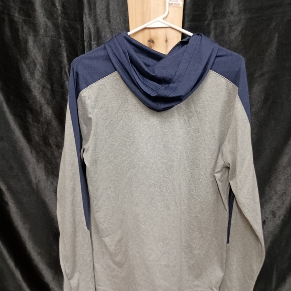Grey under armor Long sleeve Utah State University pull over hoodie size medium - Picture 6 of 11
